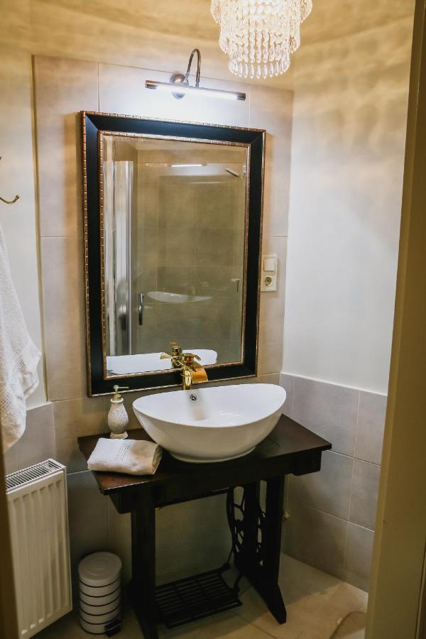 Park&Art Boutique Suites Budapest Ngoại thất bức ảnh